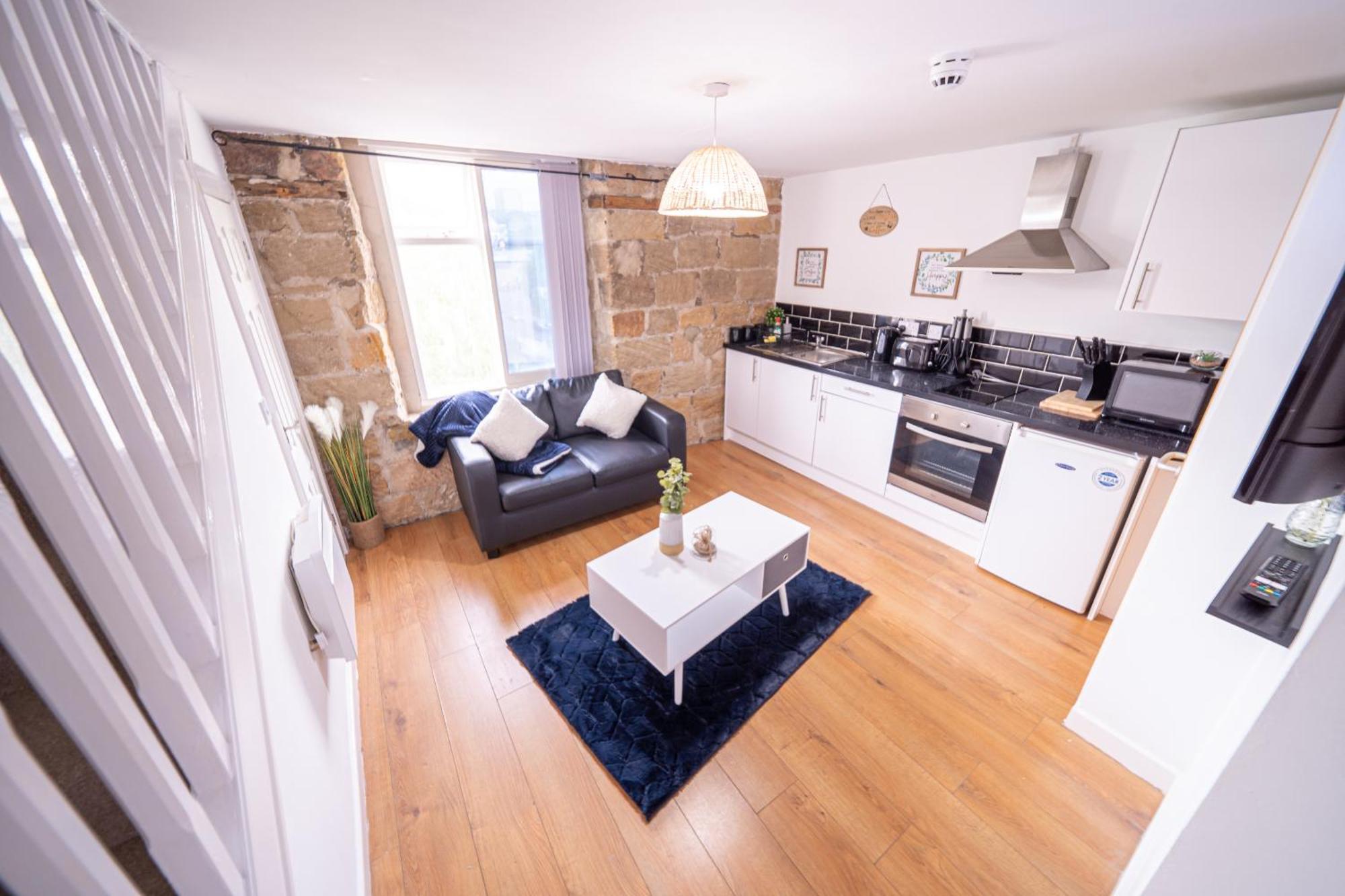 Bv Charming 2-bedroom By Kirkstall Shopping Centre, Free Parking Apartment