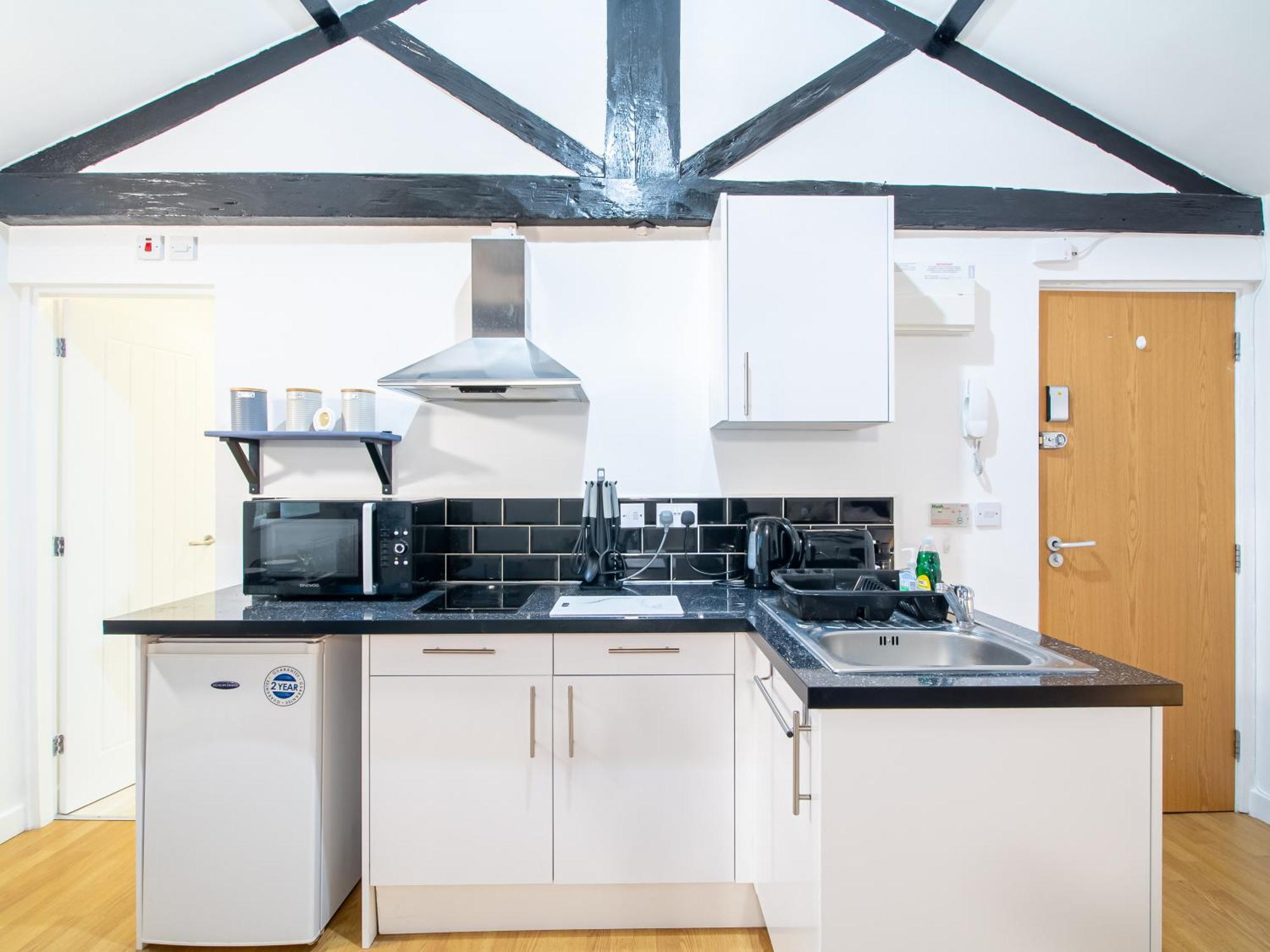 Apartment Bv Charming 2-bedroom By Kirkstall Shopping Centre, Free Parking