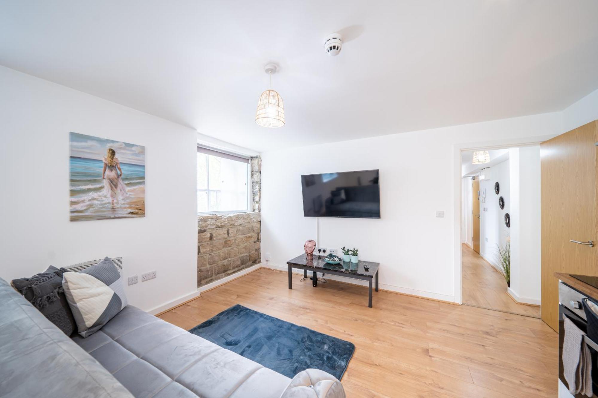 Apartment Bv Charming 2-bedroom By Kirkstall Shopping Centre, Free Parking