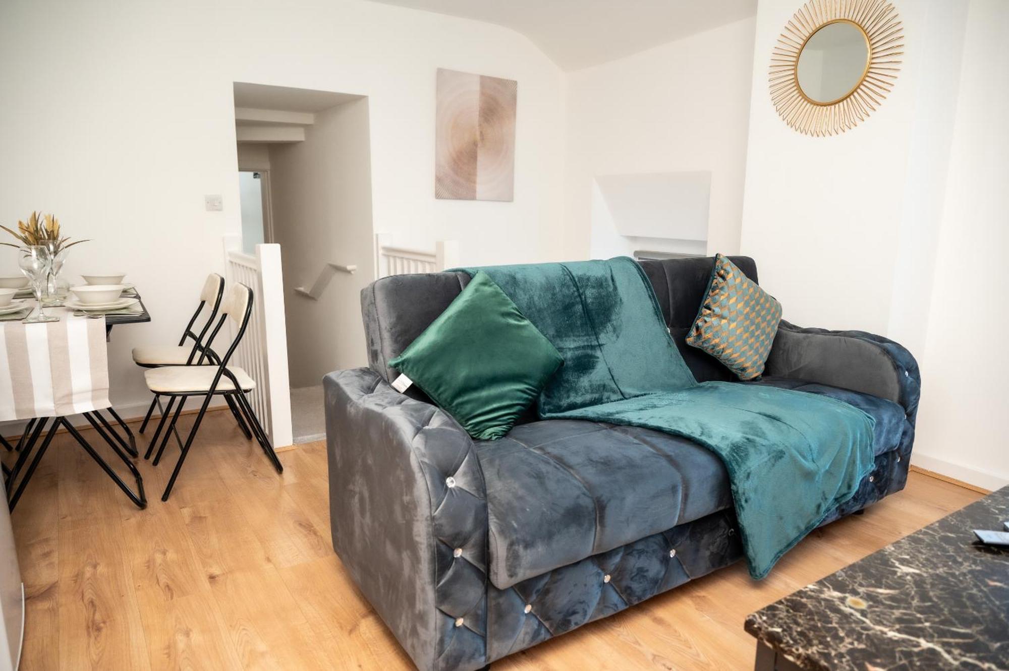 Bv Charming 2-bedroom By Kirkstall Shopping Centre, Free Parking Apartment Leeds (West Yorkshire)